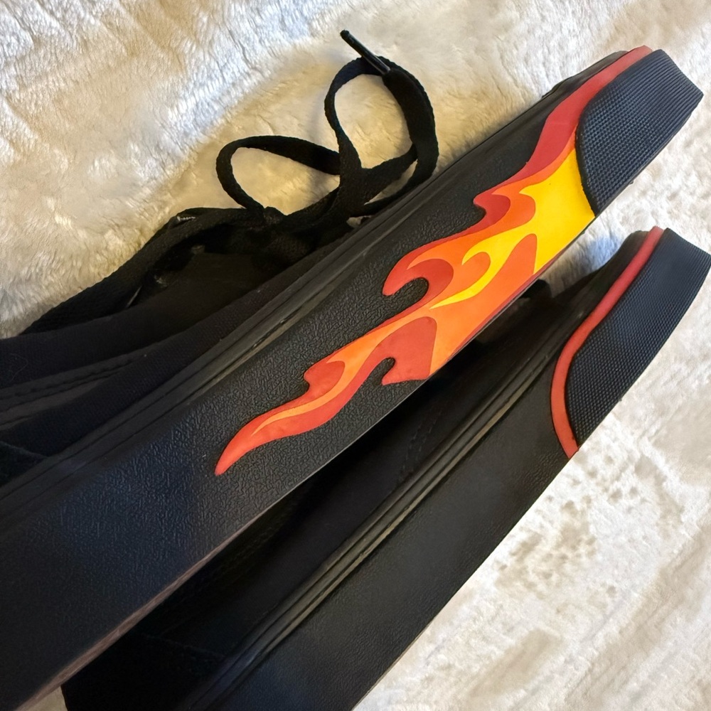 Flame VANS - Picture 2 of 7